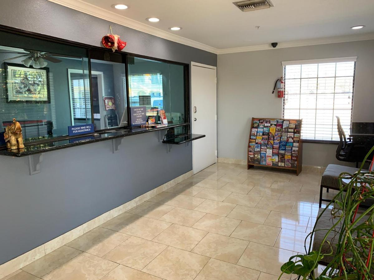 Sunrise Inn & Suites แชนเนลวิว ภายนอก รูปภาพ